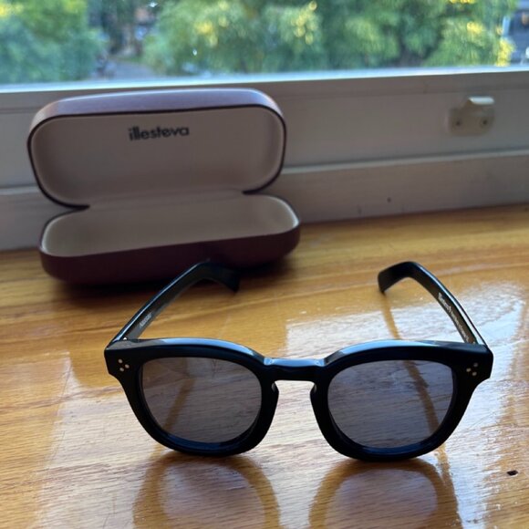 Illesteva Nassau Sunglasses